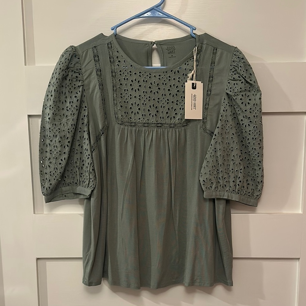Good Hart NWT eyelet top